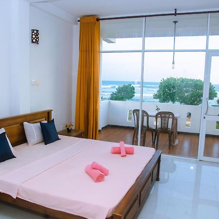 Mirissa Turtle Point Guest Hotel ภายนอก รูปภาพ