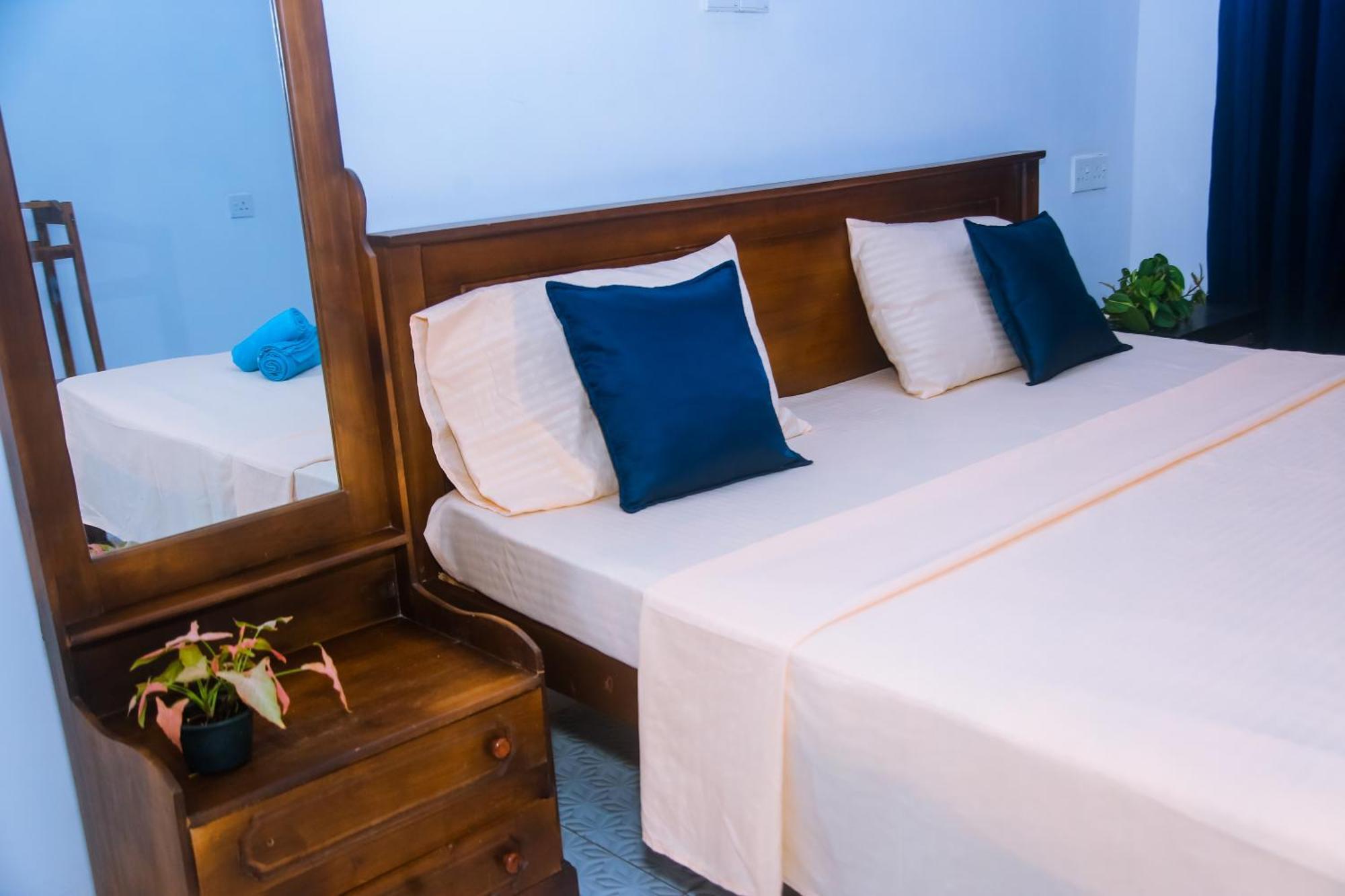 Mirissa Turtle Point Guest Hotel ภายนอก รูปภาพ