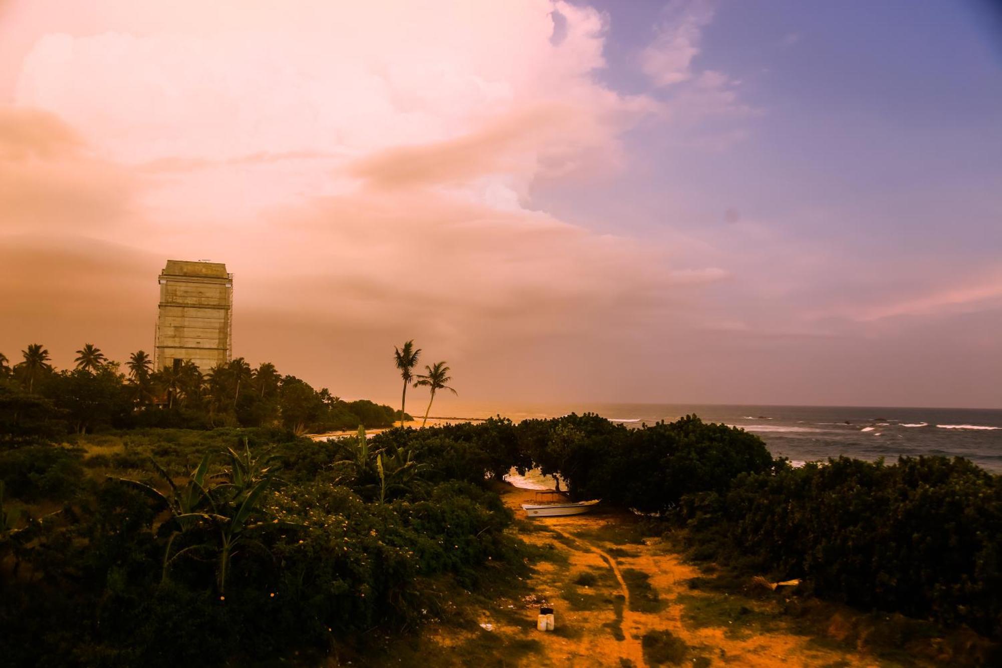 Mirissa Turtle Point Guest Hotel ภายนอก รูปภาพ