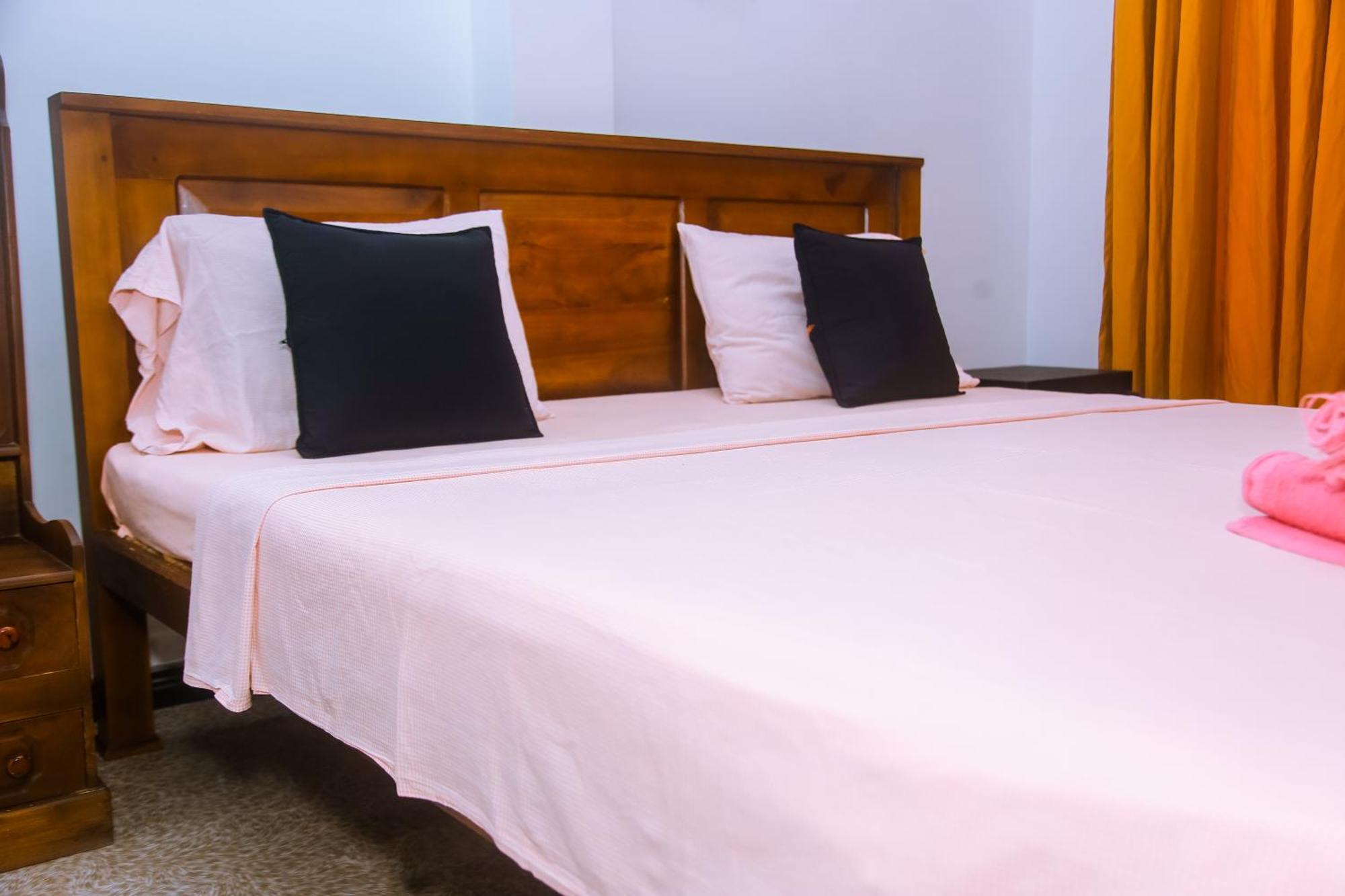 Mirissa Turtle Point Guest Hotel ภายนอก รูปภาพ