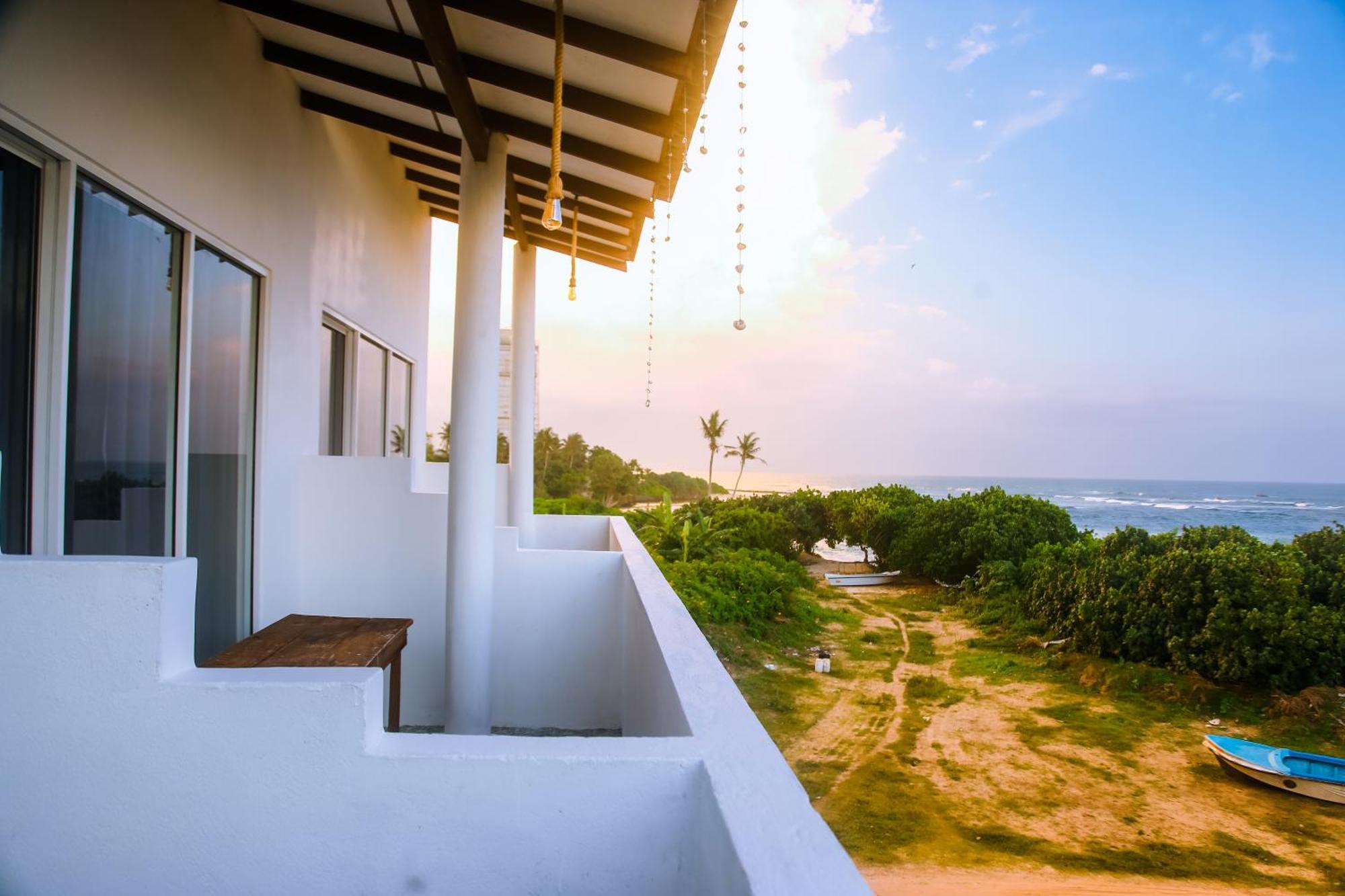 Mirissa Turtle Point Guest Hotel ภายนอก รูปภาพ