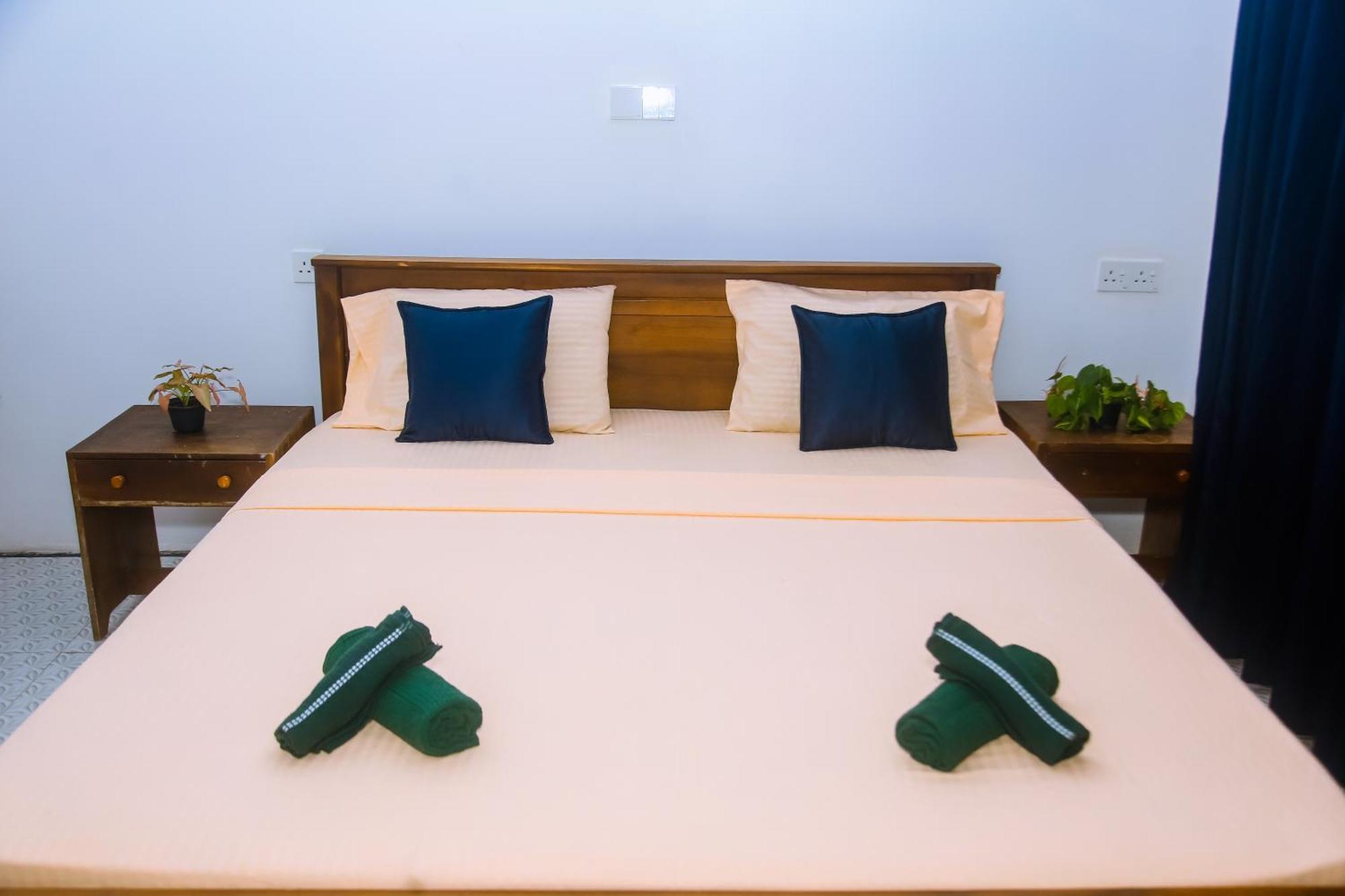 Mirissa Turtle Point Guest Hotel ภายนอก รูปภาพ
